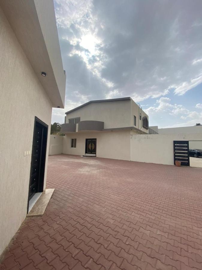 فيلا هابي نايت Villa Ash Shafā Esterno foto